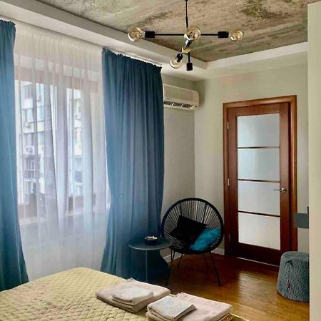 Сучасні Апартаменти У Самому Серці Одеси Odessa Exterior foto